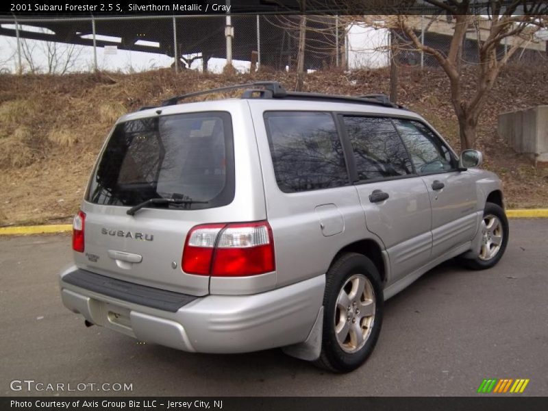 Silverthorn Metallic / Gray 2001 Subaru Forester 2.5 S