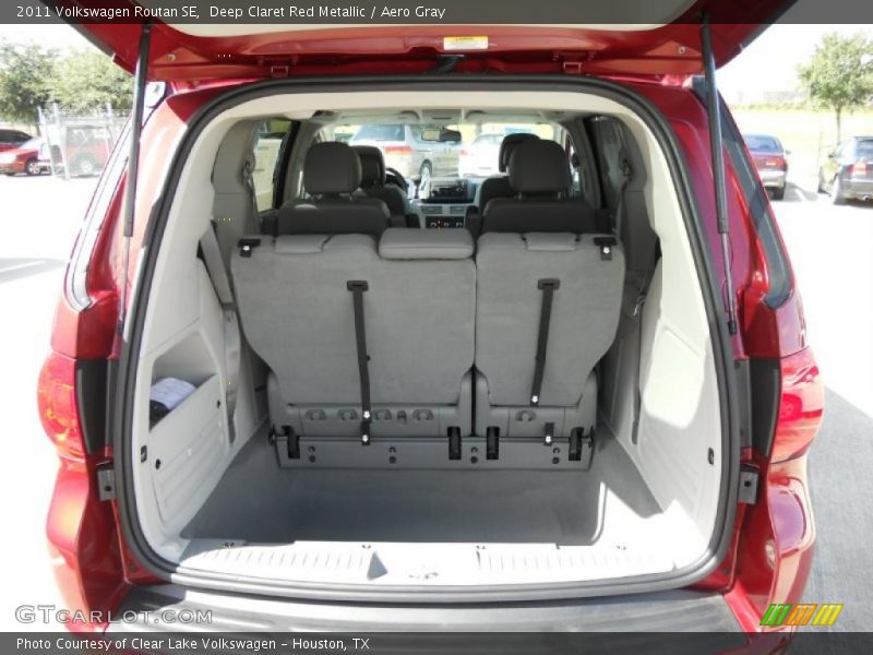 Deep Claret Red Metallic / Aero Gray 2011 Volkswagen Routan SE