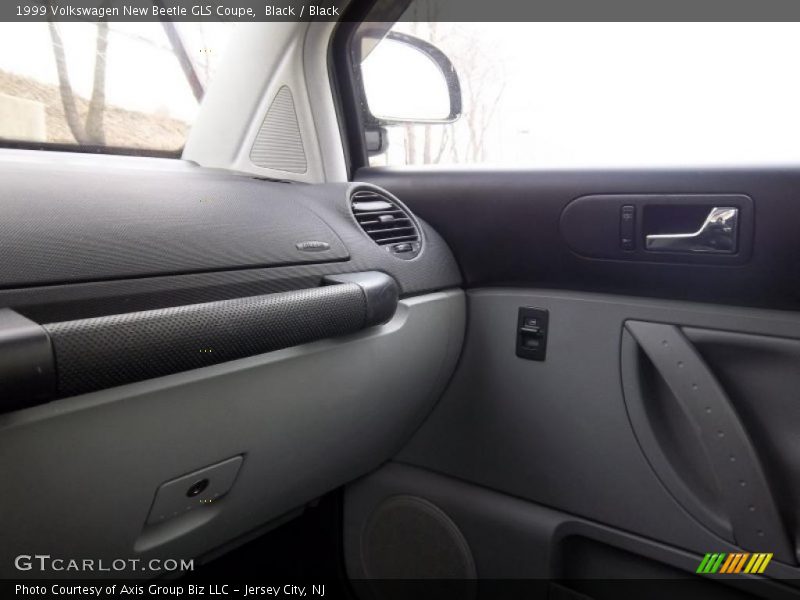 Black / Black 1999 Volkswagen New Beetle GLS Coupe