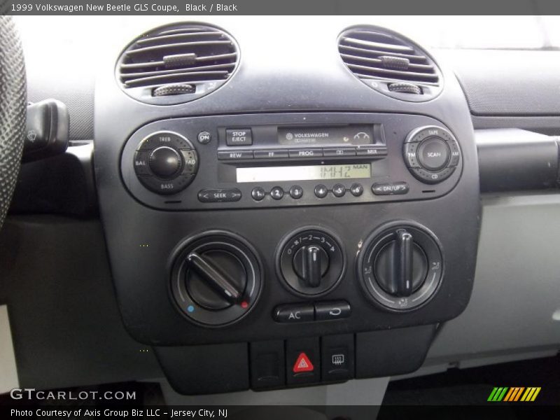 Controls of 1999 New Beetle GLS Coupe
