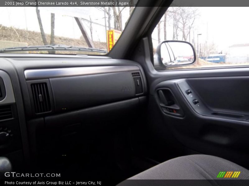 Silverstone Metallic / Agate 2001 Jeep Grand Cherokee Laredo 4x4