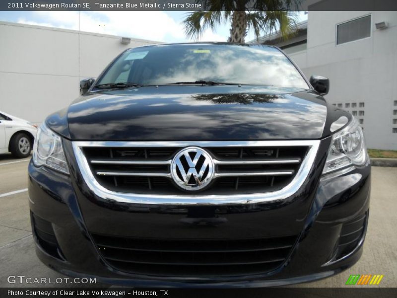 Tanzanite Blue Metallic / Sierra Stone 2011 Volkswagen Routan SE