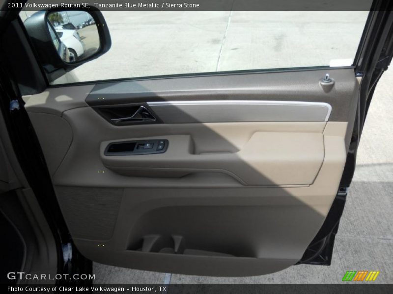 Tanzanite Blue Metallic / Sierra Stone 2011 Volkswagen Routan SE