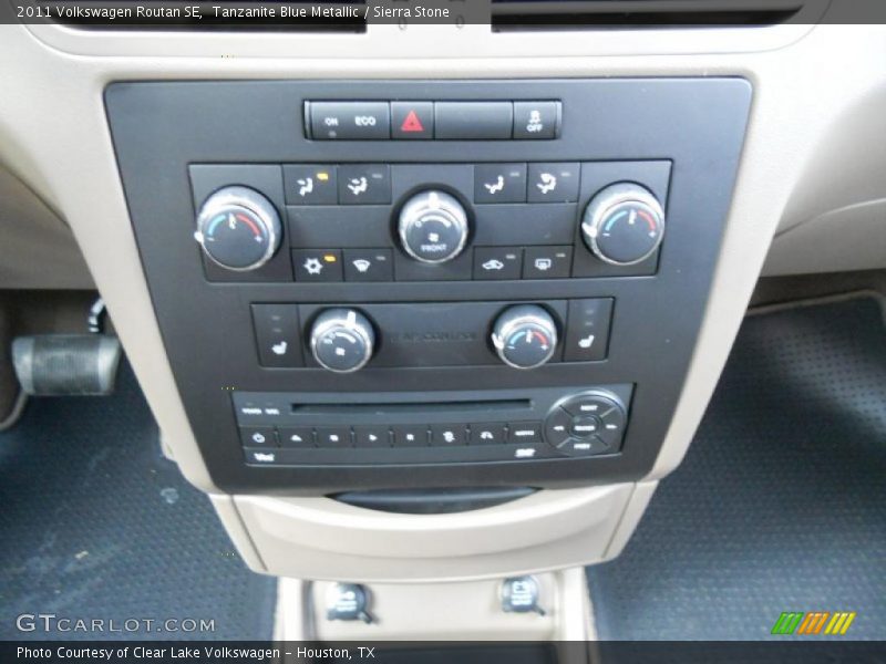 Tanzanite Blue Metallic / Sierra Stone 2011 Volkswagen Routan SE