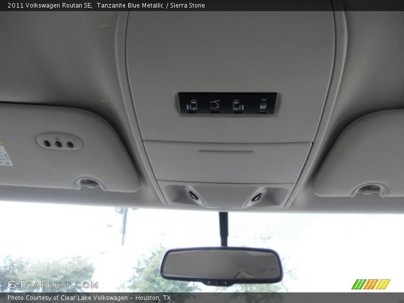 Tanzanite Blue Metallic / Sierra Stone 2011 Volkswagen Routan SE