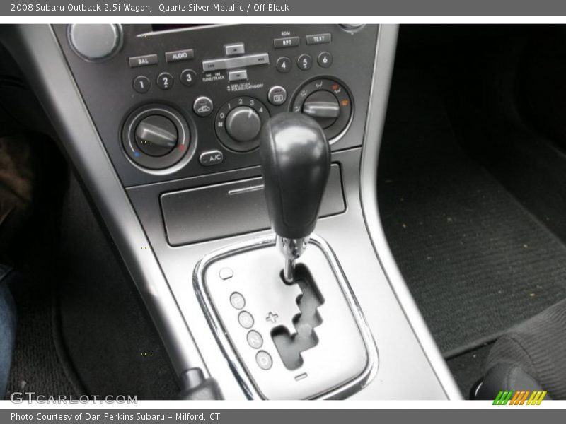 Quartz Silver Metallic / Off Black 2008 Subaru Outback 2.5i Wagon