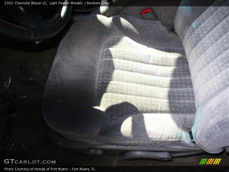 Light Pewter Metallic / Medium Gray 2002 Chevrolet Blazer LS