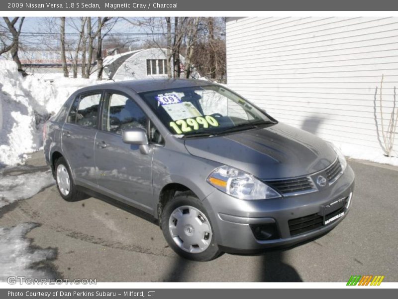 Magnetic Gray / Charcoal 2009 Nissan Versa 1.8 S Sedan