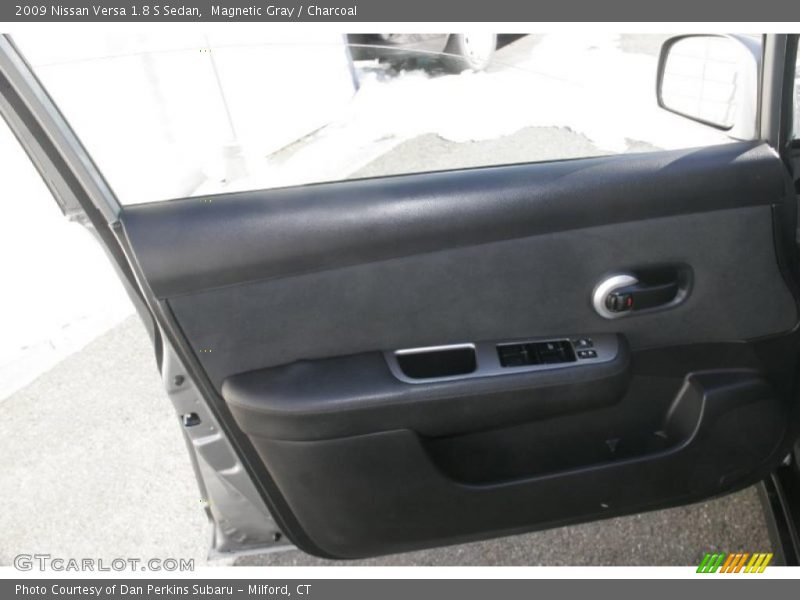 Magnetic Gray / Charcoal 2009 Nissan Versa 1.8 S Sedan