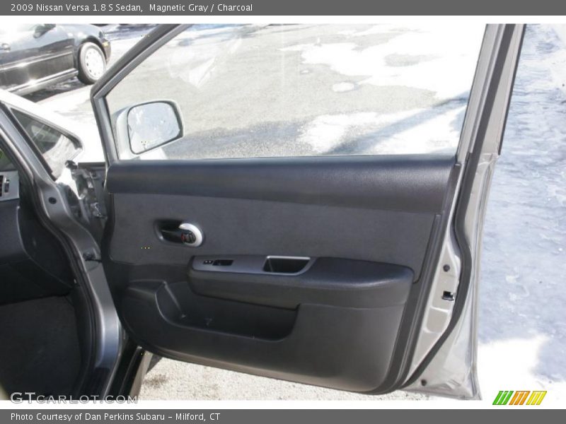 Magnetic Gray / Charcoal 2009 Nissan Versa 1.8 S Sedan