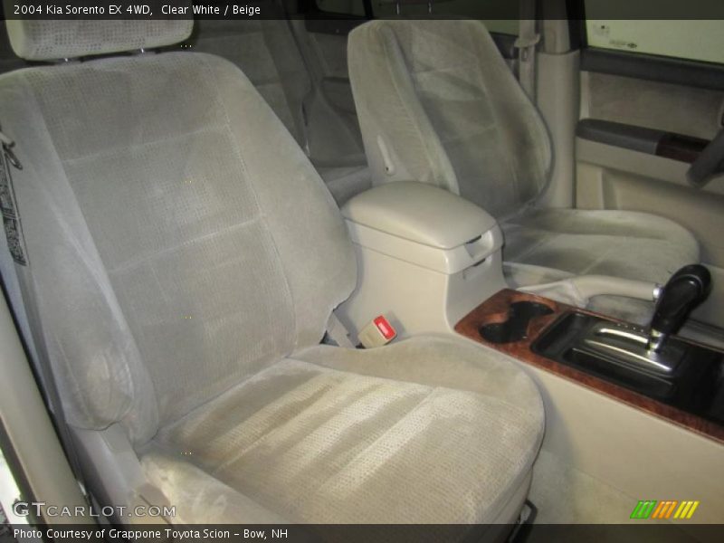 Clear White / Beige 2004 Kia Sorento EX 4WD