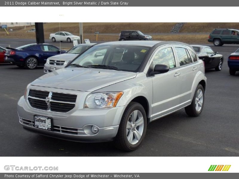 Bright Silver Metallic / Dark Slate Gray 2011 Dodge Caliber Mainstreet