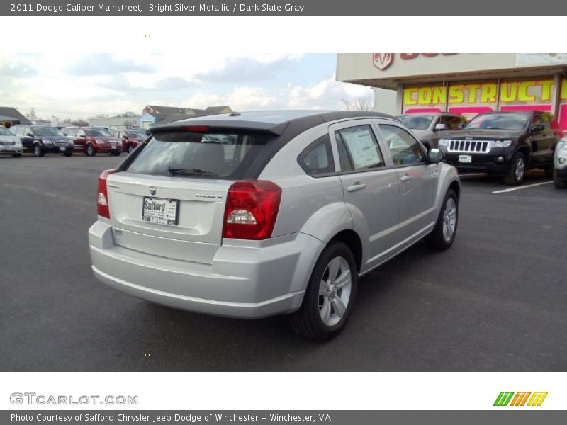 Bright Silver Metallic / Dark Slate Gray 2011 Dodge Caliber Mainstreet