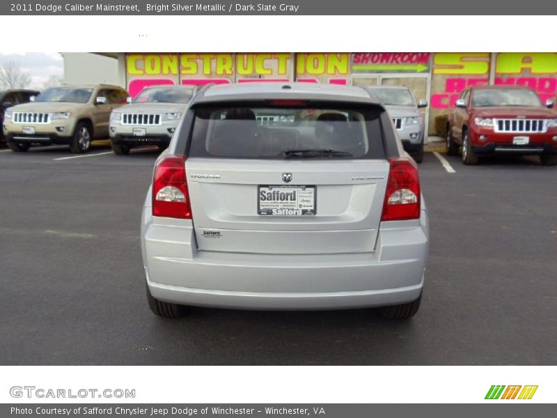 Bright Silver Metallic / Dark Slate Gray 2011 Dodge Caliber Mainstreet