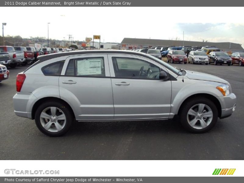 Bright Silver Metallic / Dark Slate Gray 2011 Dodge Caliber Mainstreet