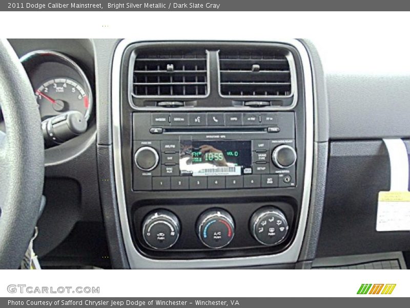 Bright Silver Metallic / Dark Slate Gray 2011 Dodge Caliber Mainstreet