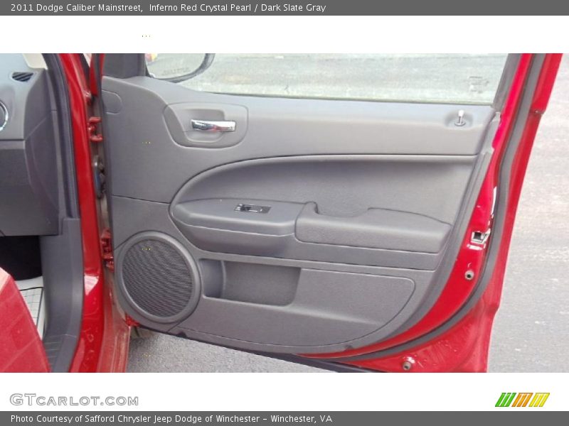 Inferno Red Crystal Pearl / Dark Slate Gray 2011 Dodge Caliber Mainstreet