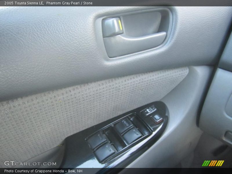 Phantom Gray Pearl / Stone 2005 Toyota Sienna LE