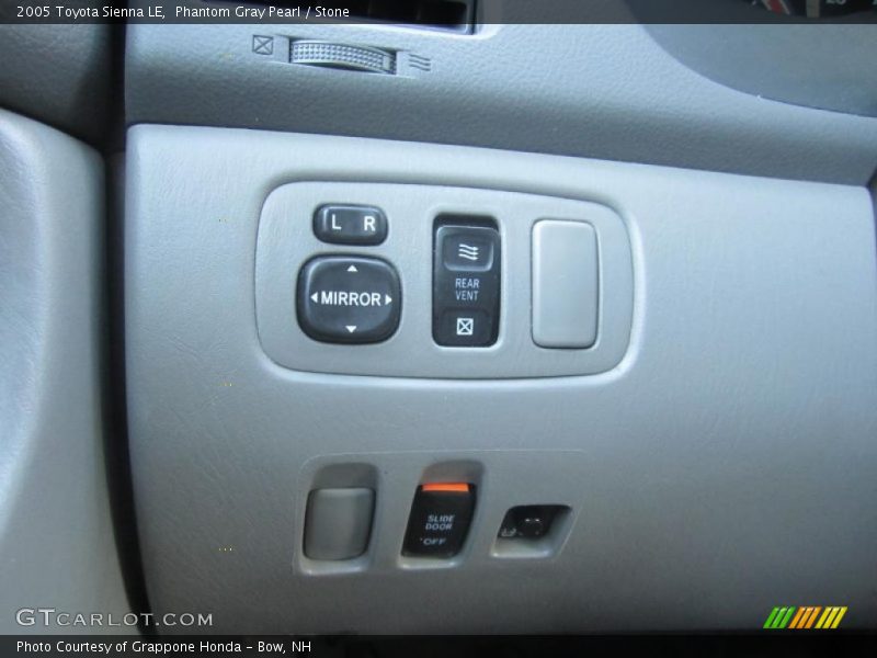 Phantom Gray Pearl / Stone 2005 Toyota Sienna LE