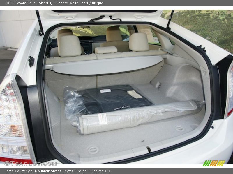Blizzard White Pearl / Bisque 2011 Toyota Prius Hybrid II