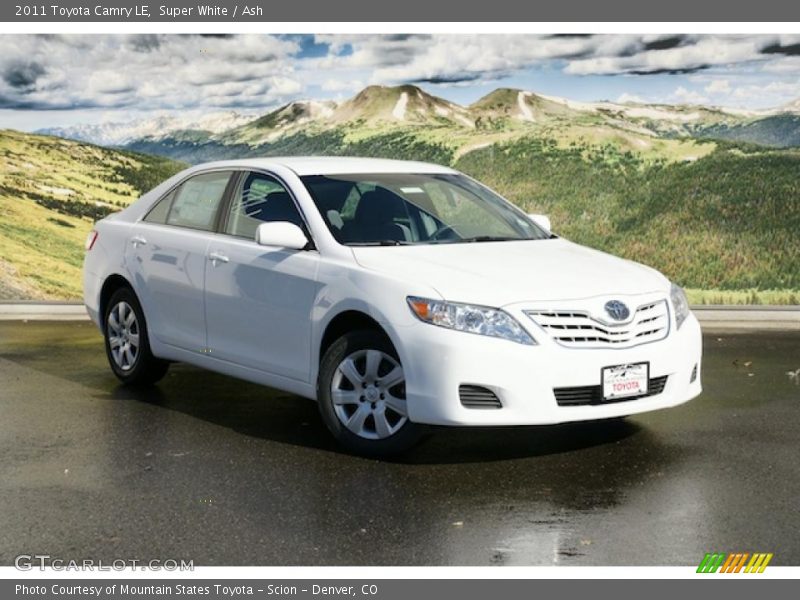 Super White / Ash 2011 Toyota Camry LE