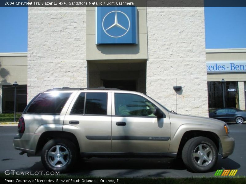 Sandstone Metallic / Light Cashmere 2004 Chevrolet TrailBlazer LS 4x4