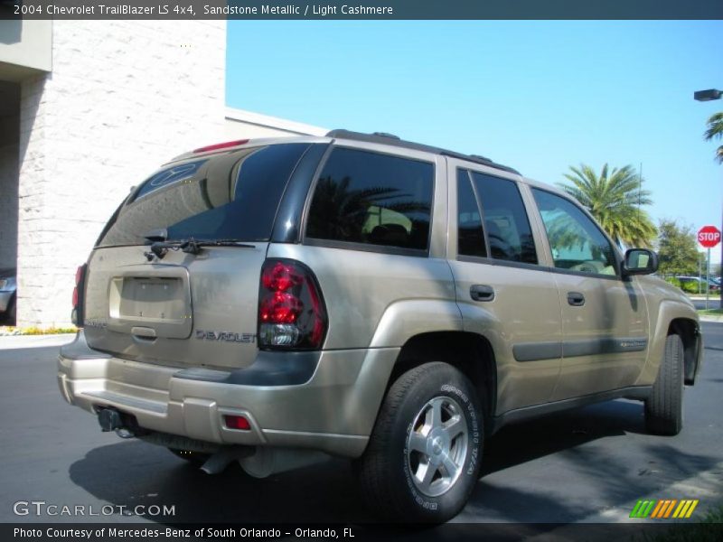 Sandstone Metallic / Light Cashmere 2004 Chevrolet TrailBlazer LS 4x4