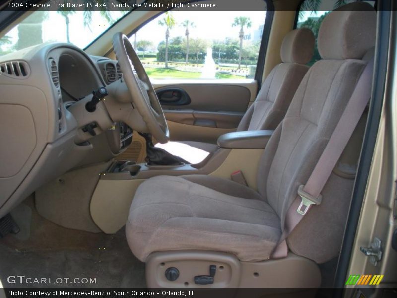 Sandstone Metallic / Light Cashmere 2004 Chevrolet TrailBlazer LS 4x4