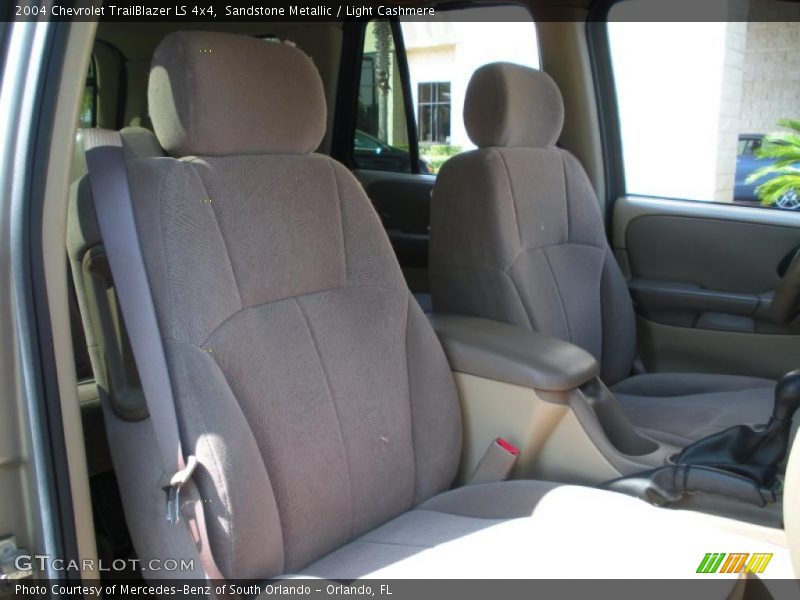 Sandstone Metallic / Light Cashmere 2004 Chevrolet TrailBlazer LS 4x4