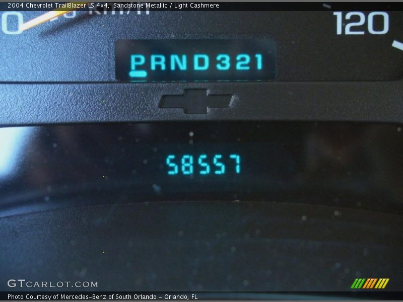 Sandstone Metallic / Light Cashmere 2004 Chevrolet TrailBlazer LS 4x4