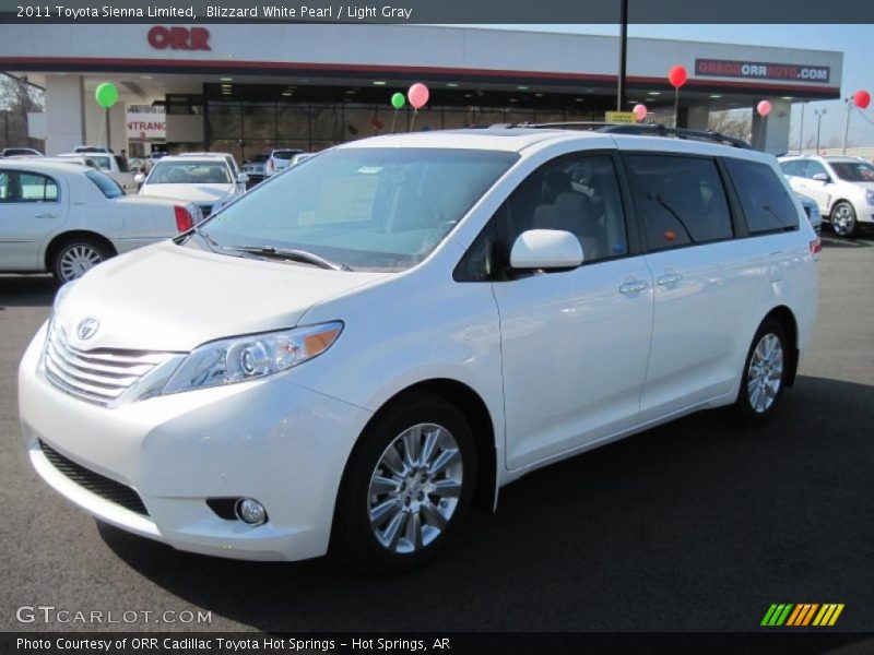 Blizzard White Pearl / Light Gray 2011 Toyota Sienna Limited