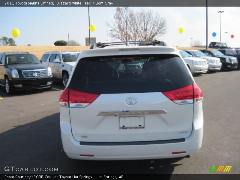 Blizzard White Pearl / Light Gray 2011 Toyota Sienna Limited