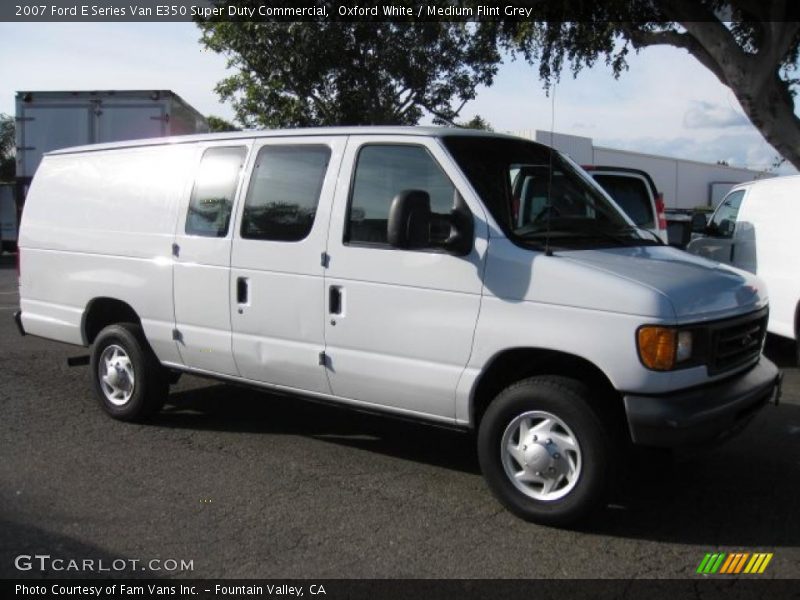 Oxford White / Medium Flint Grey 2007 Ford E Series Van E350 Super Duty Commercial