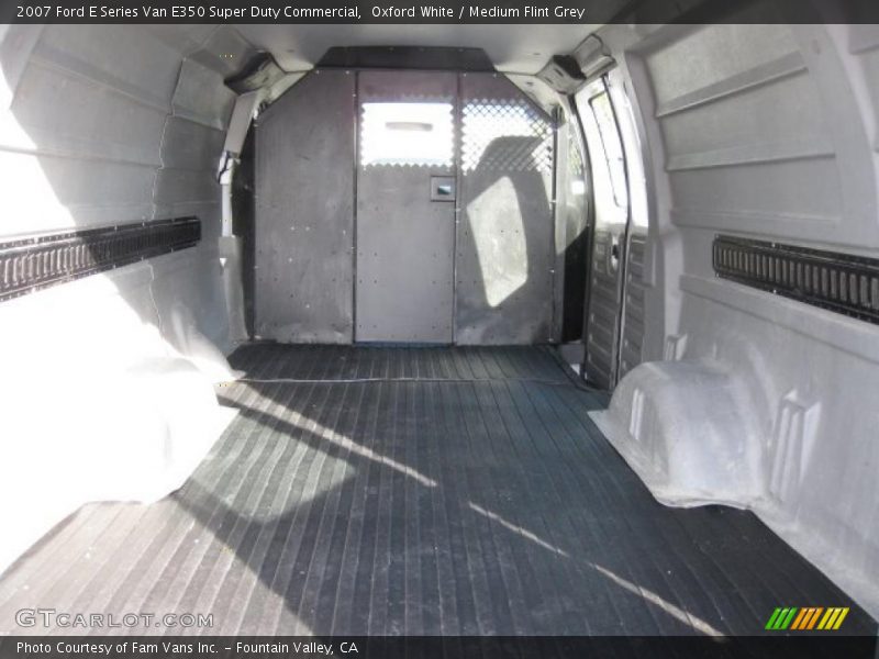  2007 E Series Van E350 Super Duty Commercial Trunk