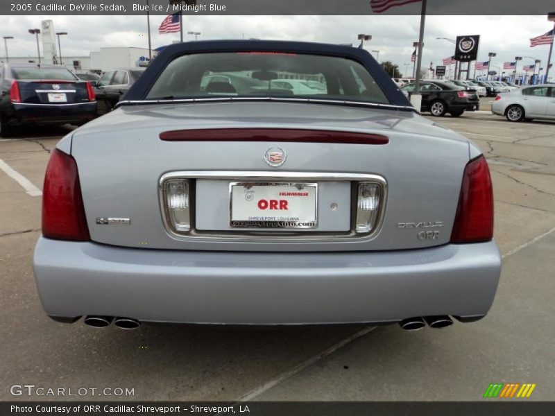Blue Ice / Midnight Blue 2005 Cadillac DeVille Sedan