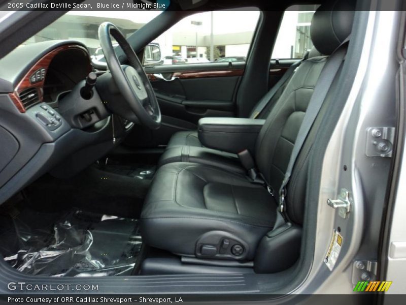 Blue Ice / Midnight Blue 2005 Cadillac DeVille Sedan