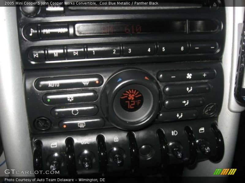 Controls of 2005 Cooper S John Cooper Works Convertible