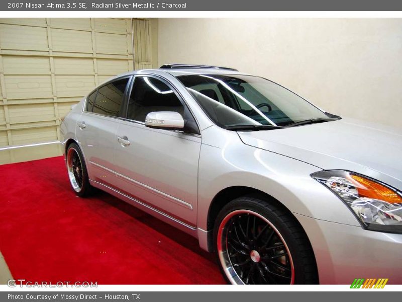 Radiant Silver Metallic / Charcoal 2007 Nissan Altima 3.5 SE