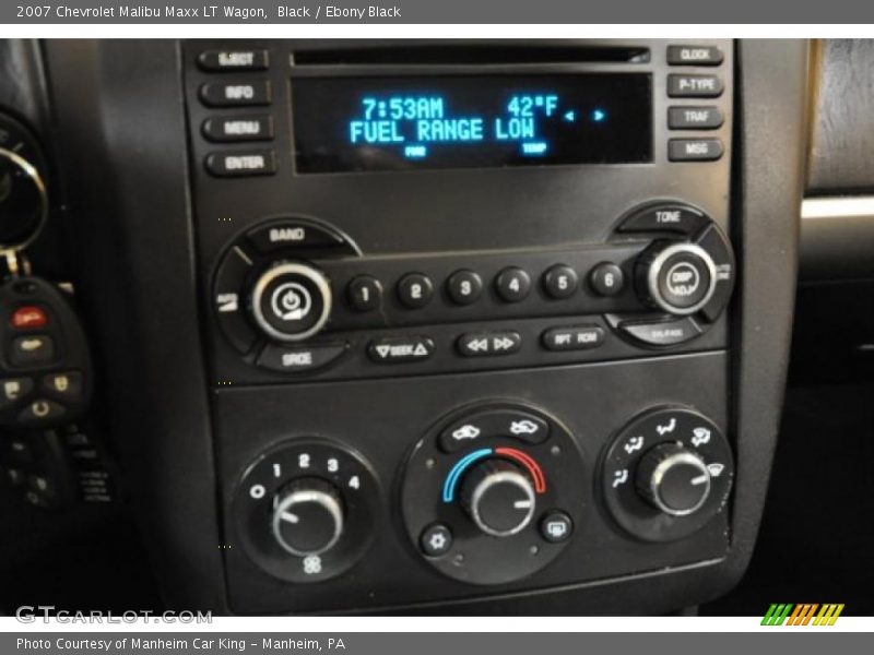 Controls of 2007 Malibu Maxx LT Wagon