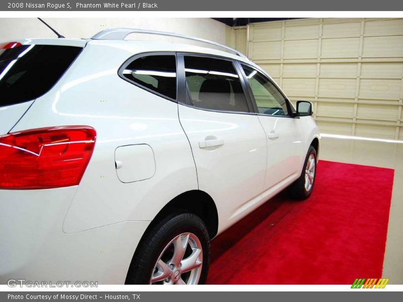 Phantom White Pearl / Black 2008 Nissan Rogue S