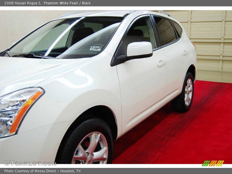 Phantom White Pearl / Black 2008 Nissan Rogue S
