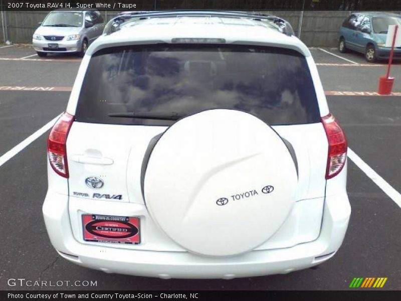 Super White / Taupe 2007 Toyota RAV4 I4