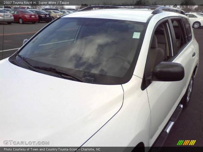 Super White / Taupe 2007 Toyota RAV4 I4
