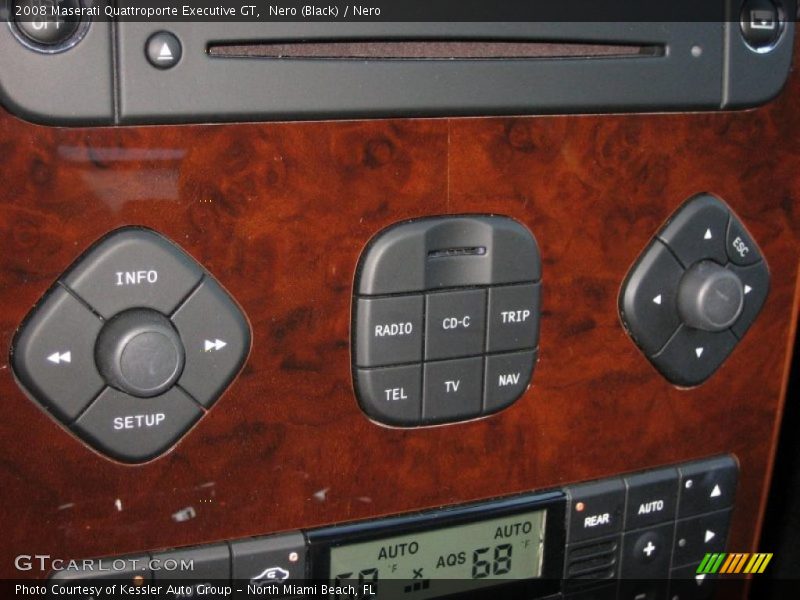 Controls of 2008 Quattroporte Executive GT