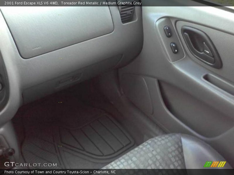 Toreador Red Metallic / Medium Graphite Grey 2001 Ford Escape XLS V6 4WD