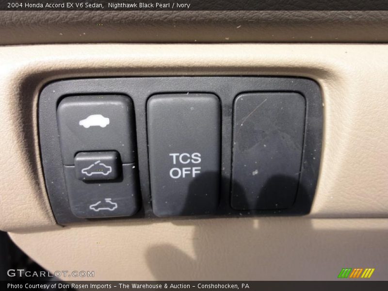 Controls of 2004 Accord EX V6 Sedan