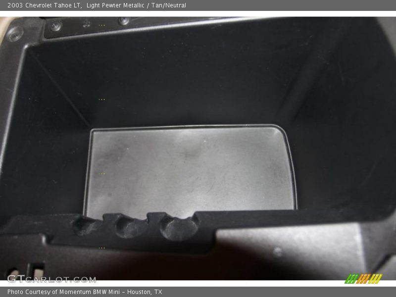 Light Pewter Metallic / Tan/Neutral 2003 Chevrolet Tahoe LT