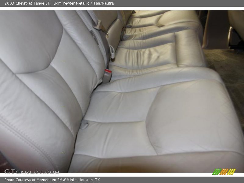Light Pewter Metallic / Tan/Neutral 2003 Chevrolet Tahoe LT