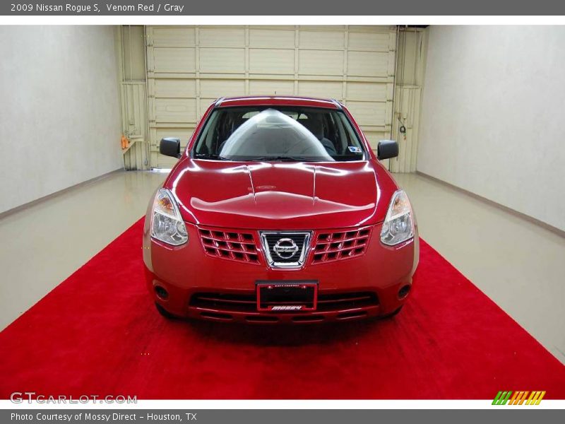 Venom Red / Gray 2009 Nissan Rogue S