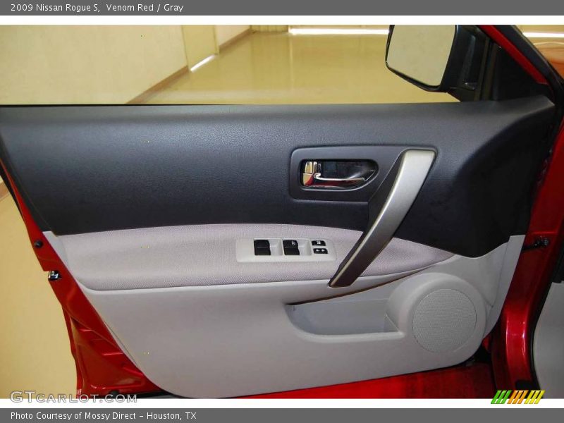 Venom Red / Gray 2009 Nissan Rogue S